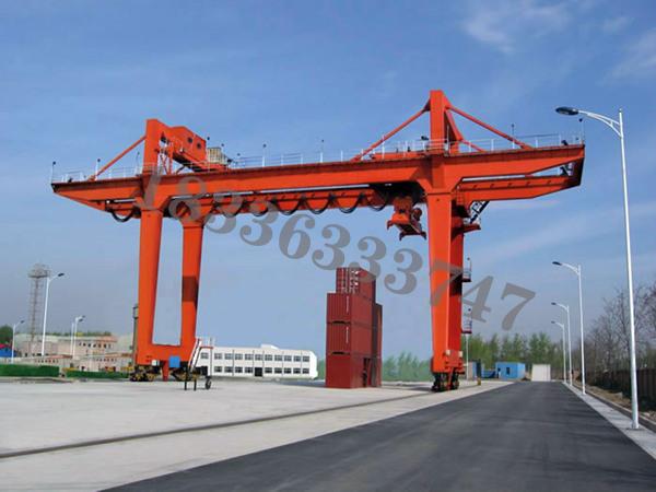 广东轨道式集装箱门机厂家 广州25吨龙门吊出售